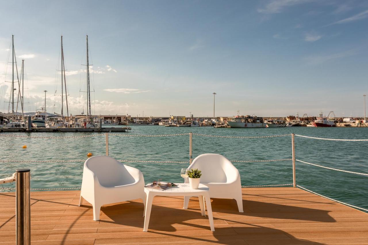 Aqua Resort Giulianova - Houseboat Experience Buitenkant foto