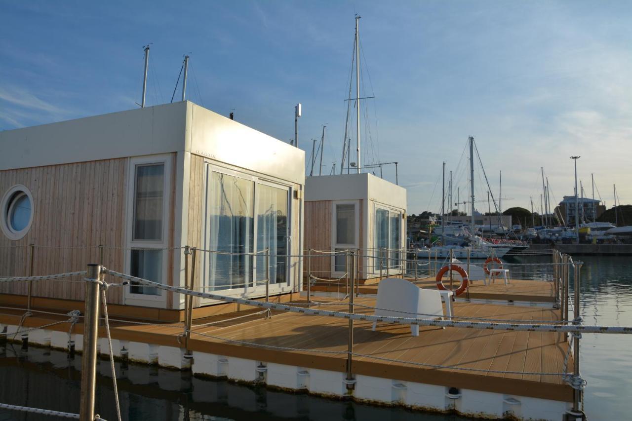 Aqua Resort Giulianova - Houseboat Experience Buitenkant foto